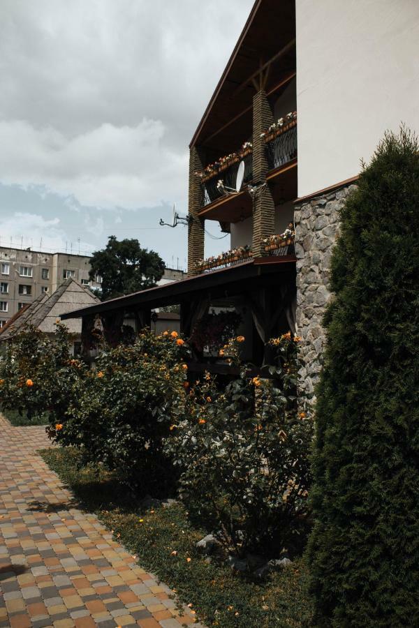 Stara Vezha Otel 2*